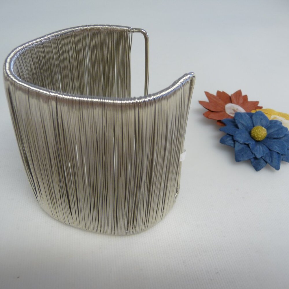 NWT Wirewrap Bracelet